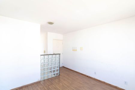 Sala de apartamento para alugar com 2 quartos, 46m² em Cosmos, Rio de Janeiro