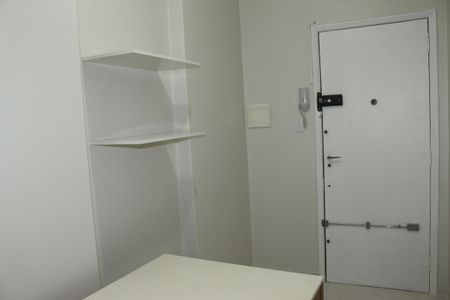 Apartamento para alugar com 57m², 2 quartos e sem vagaEntrada