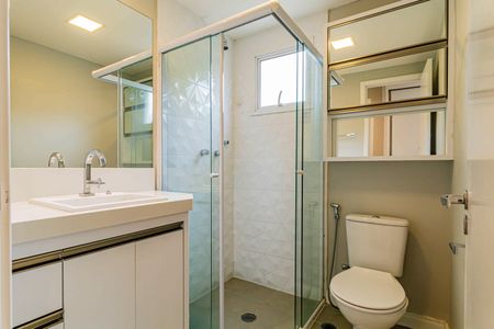 Apartamento à venda com 72m², 2 quartos e 1 vagaSuite - Banheiro