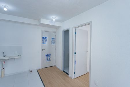 Apartamento para alugar com 32m², 2 quartos e sem vaga Apartamento para alugar com 32m², 2 quartos e sem vagaSala, cozinha e área de serviço