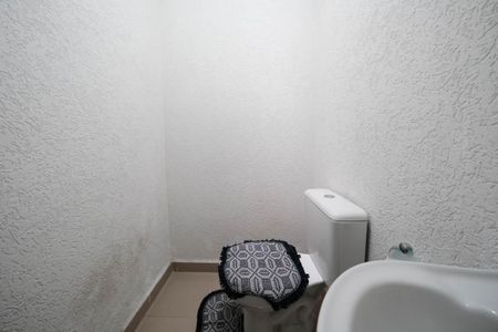 Casa à venda com 110m², 3 quartos e 2 vagasLavabo