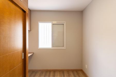 Casa de condomínio à venda com 117m², 3 quartos e 2 vagasQuarto 2