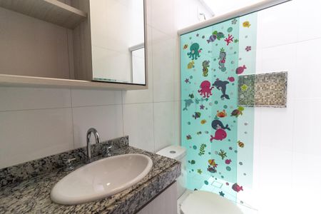 Casa de condomínio à venda com 117m², 3 quartos e 2 vagasBanheiro Social