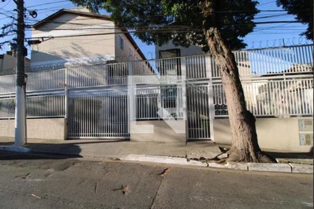 Casa de condomínio à venda com 117m², 3 quartos e 2 vagasFachada