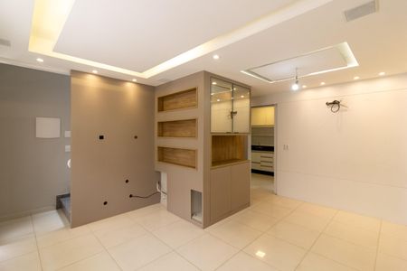 Sala de casa de condomínio à venda com 3 quartos, 117m² em Vila Campo Grande, São Paulo