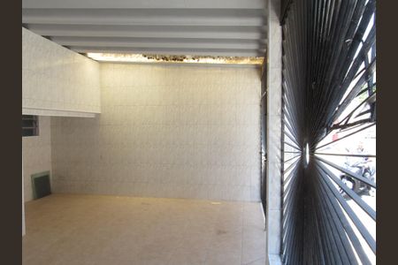 Casa à venda com 140m², 3 quartos e 2 vagasGaragem