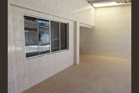 Casa à venda com 140m², 3 quartos e 2 vagasGaragem