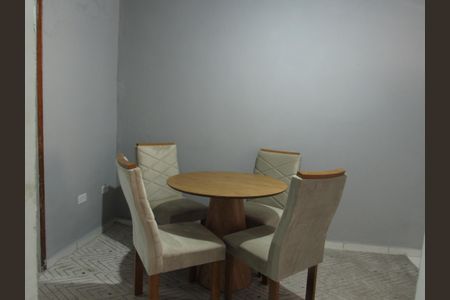 Sala  de casa à venda com 3 quartos, 140m² em Vila Yolanda, Osasco