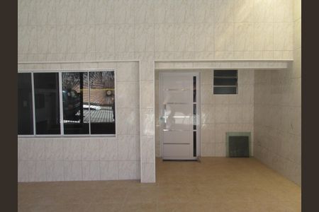 Casa à venda com 140m², 3 quartos e 2 vagasGaragem