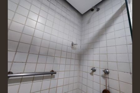 Apartamento à venda com 180m², 4 quartos e 2 vagasBanheiro da Suíte