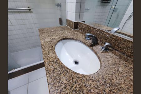 Apartamento à venda com 180m², 4 quartos e 2 vagasBanheiro da Suíte