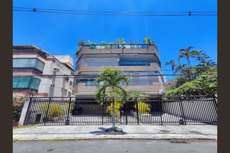 Apartamento à venda com 180m², 4 quartos e 2 vagasFachada