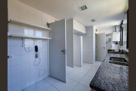 Apartamento à venda com 180m², 4 quartos e 2 vagasCozinha