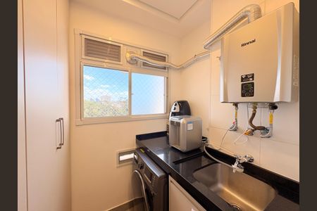 Apartamento à venda com 72m², 3 quartos e 1 vagaÁrea de Serviço