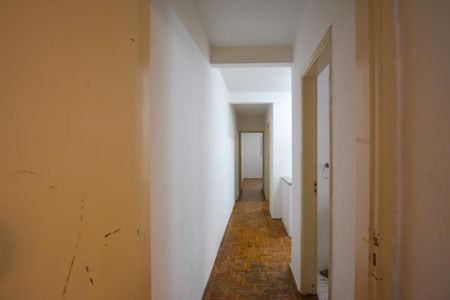 Casa para alugar com 130m², 4 quartos e 2 vagas Casa para alugar com 130m², 4 quartos e 2 vagasCorredor