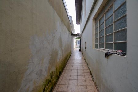 Casa para alugar com 130m², 4 quartos e 2 vagas Casa para alugar com 130m², 4 quartos e 2 vagasCorredor