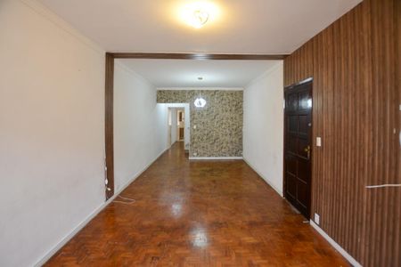 Sala de casa para alugar com 4 quartos, 130m² em Vila Tiradentes, São Paulo