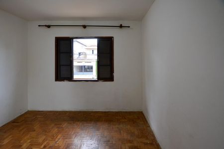 Casa para alugar com 130m², 4 quartos e 2 vagas Casa para alugar com 130m², 4 quartos e 2 vagasSuíte