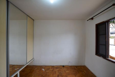Casa para alugar com 130m², 4 quartos e 2 vagas Casa para alugar com 130m², 4 quartos e 2 vagasSuíte