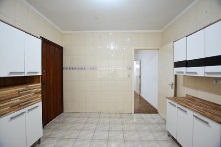 Casa para alugar com 130m², 4 quartos e 2 vagas Casa para alugar com 130m², 4 quartos e 2 vagasCozinha