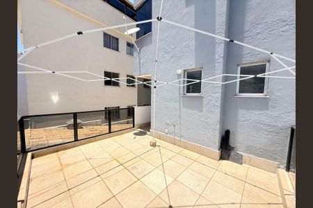 Apartamento à venda com 78m², 2 quartos e 2 vagas Apartamento à venda com 78m², 2 quartos e 2 vagasVaranda quarto 2