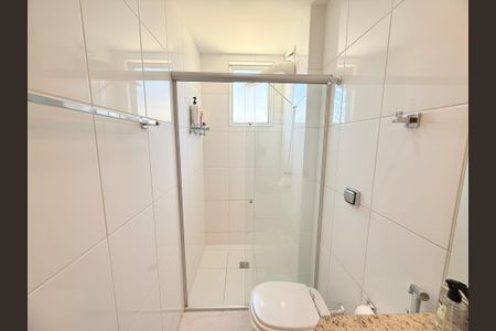 Apartamento à venda com 78m², 2 quartos e 2 vagas Apartamento à venda com 78m², 2 quartos e 2 vagasBanheiro