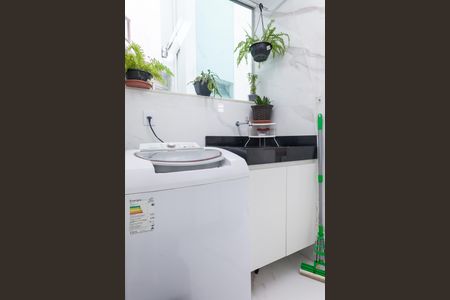 Apartamento à venda com 125m², 4 quartos e 2 vagas Apartamento à venda com 125m², 4 quartos e 2 vagasÁrea de Serviço