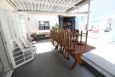 Casa à venda com 229m², 3 quartos e 2 vagasÁrea de Serviço