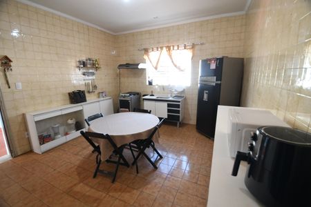 Casa à venda com 229m², 3 quartos e 2 vagasCozinha - Casa 2