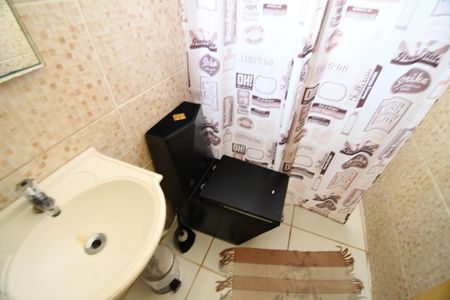 Casa à venda com 229m², 3 quartos e 2 vagasBanheiro Social - Casa 1