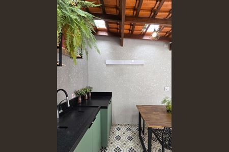 Casa à venda com 117m², 2 quartos e 1 vagaÁrea de Serviço