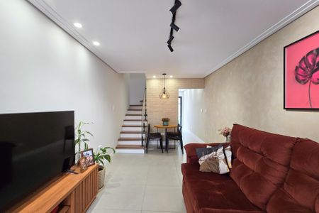 Casa à venda com 117m², 2 quartos e 1 vagaSala