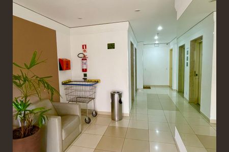 Apartamento para alugar com 52m², 2 quartos e 1 vaga Apartamento para alugar com 52m², 2 quartos e 1 vagaHall social