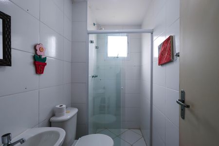 Apartamento para alugar com 50m², 2 quartos e 1 vaga Apartamento para alugar com 50m², 2 quartos e 1 vagaBanheiro da Suíte 1