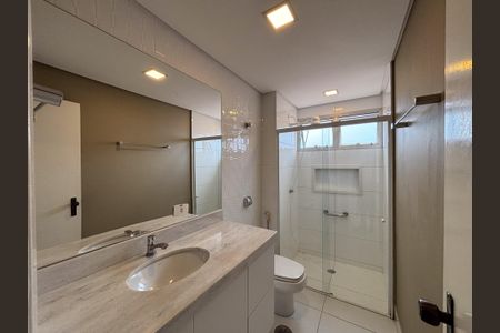 Apartamento para alugar com 115m², 3 quartos e 2 vagasBanheiro da Suíte