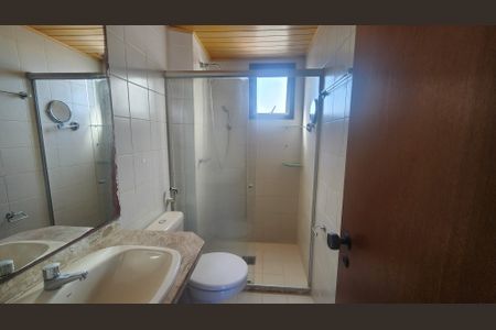 Apartamento para alugar com 90m², 3 quartos e 1 vaga Apartamento para alugar com 90m², 3 quartos e 1 vagaBanheiro da Suíte