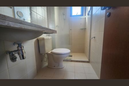Apartamento para alugar com 90m², 3 quartos e 1 vaga Apartamento para alugar com 90m², 3 quartos e 1 vagaBanheiro da Suíte