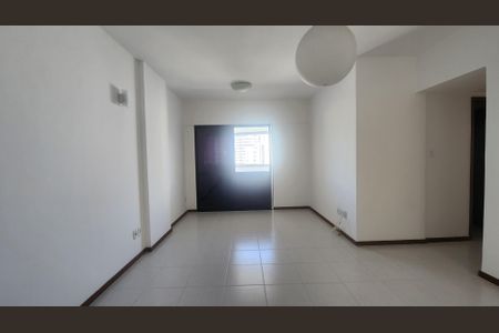 Sala de apartamento para alugar com 3 quartos, 90m² em Candeal, Salvador
