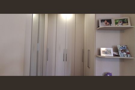 Apartamento à venda com 130m², 3 quartos e 2 vagasSuíte 2