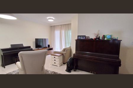 Apartamento à venda com 130m², 3 quartos e 2 vagasSala