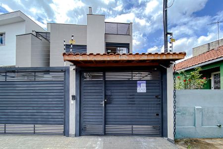 Casa à venda com 250m², 3 quartos e 2 vagas Casa à venda com 250m², 3 quartos e 2 vagasFachada - Plaquinha