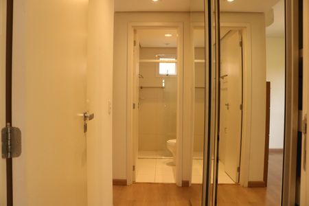 Apartamento à venda com 85m², 2 quartos e 2 vagasQuarto 2