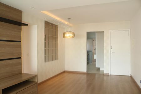 Apartamento à venda com 85m², 2 quartos e 2 vagasSala
