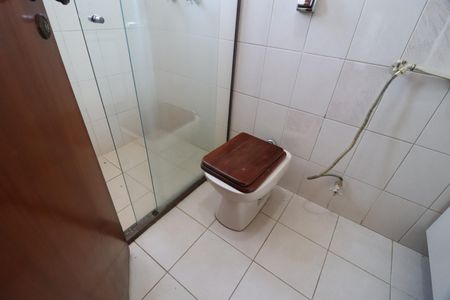 Casa para alugar com 4000m², 5 quartos e 3 vagasBanheiro do Quarto 4