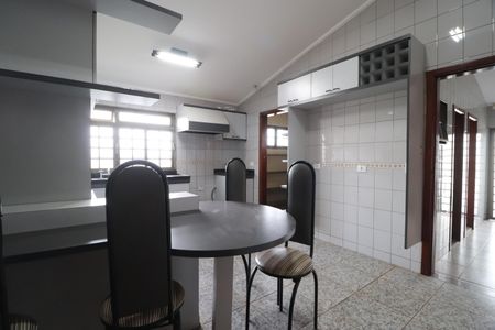 Casa para alugar com 4000m², 5 quartos e 3 vagasCozinha