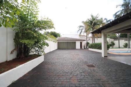 Casa para alugar com 4000m², 5 quartos e 3 vagasEstacionamento