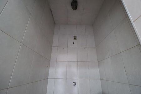 Casa para alugar com 4000m², 5 quartos e 3 vagasBanheiro da piscina