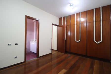 Casa para alugar com 4000m², 5 quartos e 3 vagasQuarto 3 - Suíte