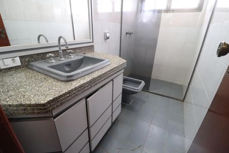 Casa para alugar com 4000m², 5 quartos e 3 vagasBanheiro Social