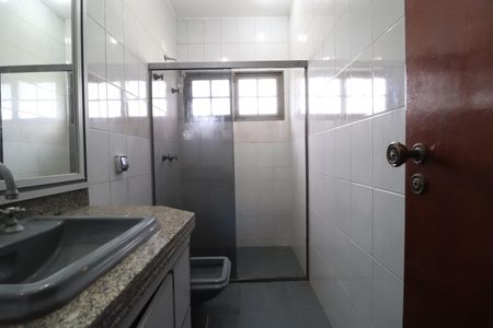 Casa para alugar com 4000m², 5 quartos e 3 vagasBanheiro Social